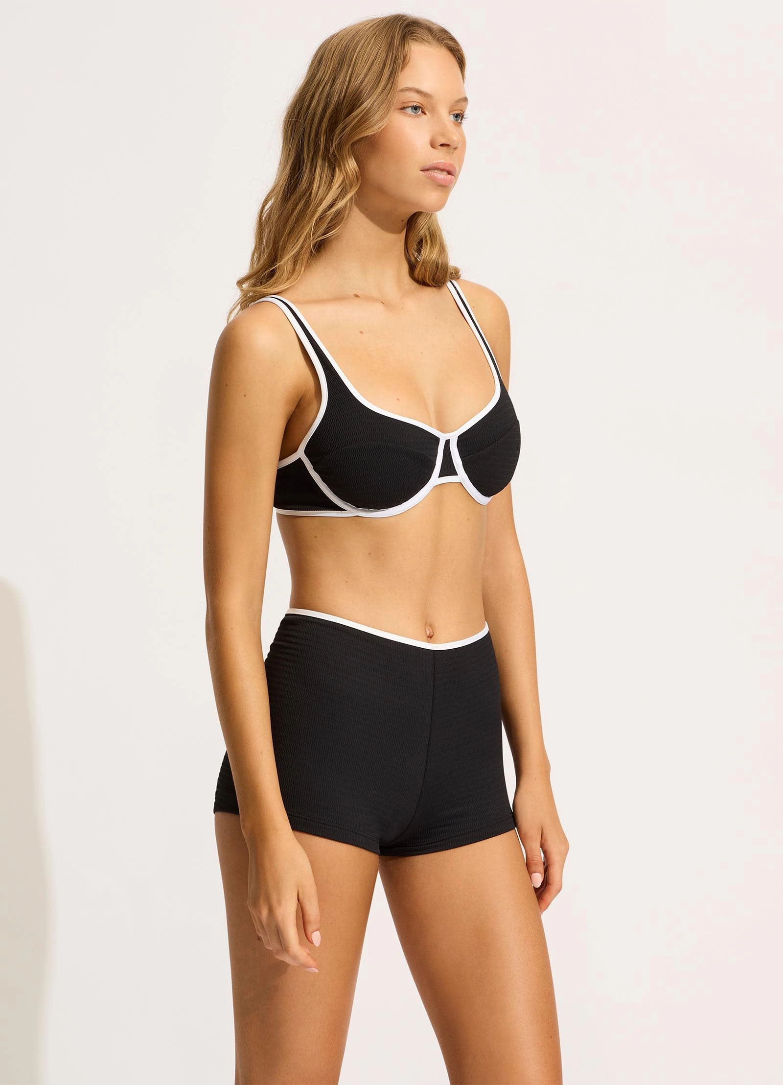 Beach Bound DD Underwire Bikini Top - Black