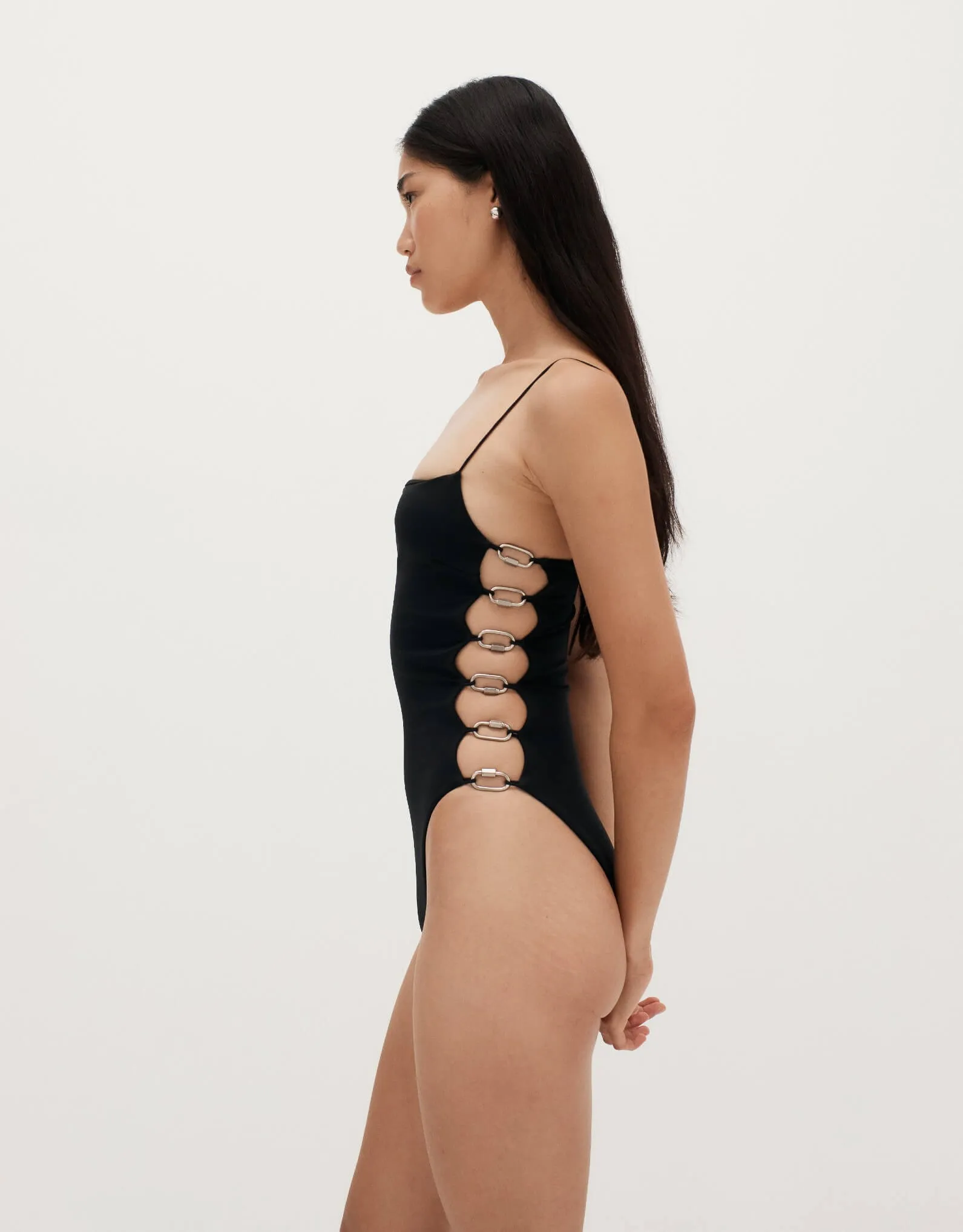 Bravissimo Hardware One Piece
