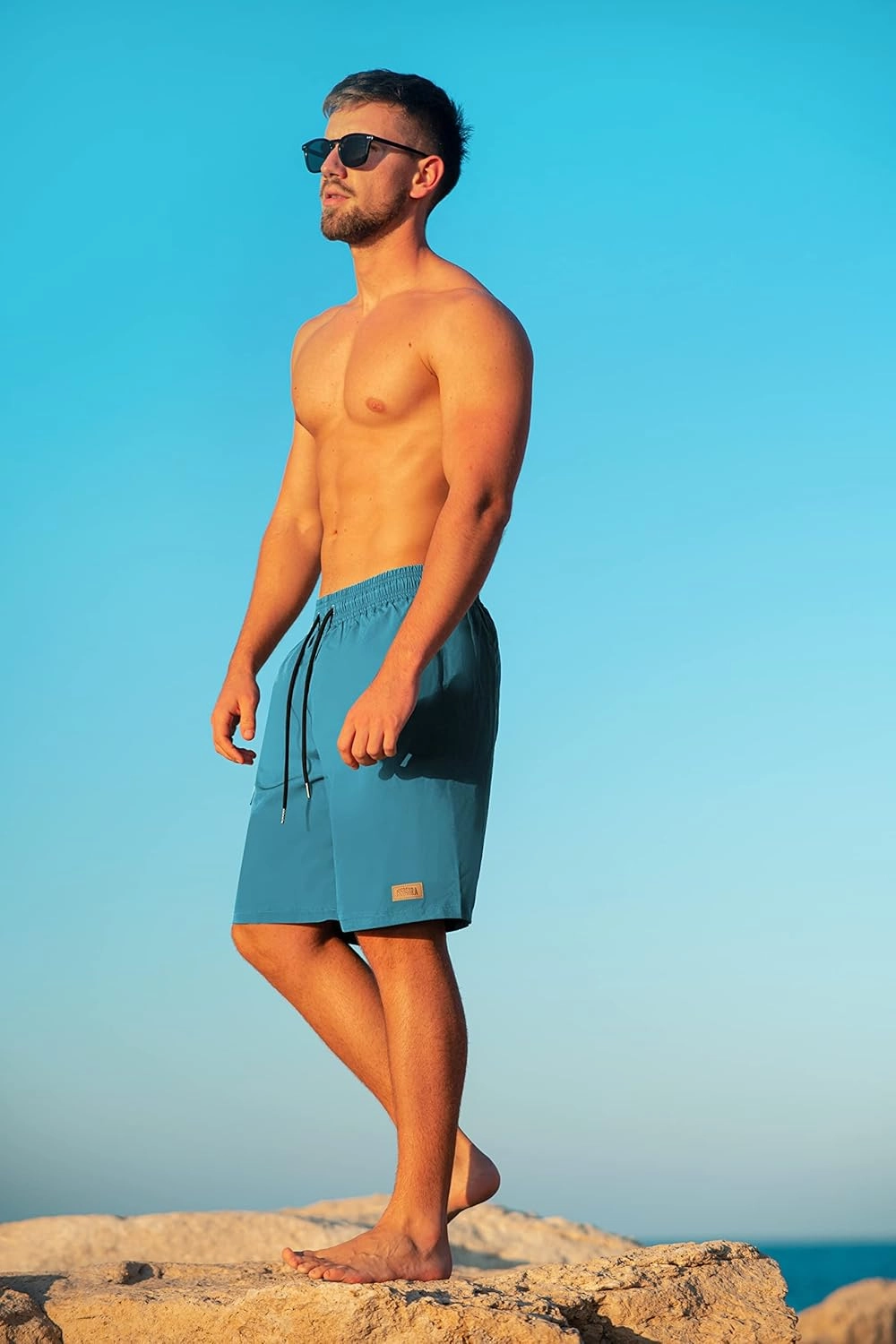 BRISIRA Mens Swim Trunks 9 Inch Inseam Board Shorts with Compression Liner Swimsuit Bathing Suit Quick Dry Cargo Pocket