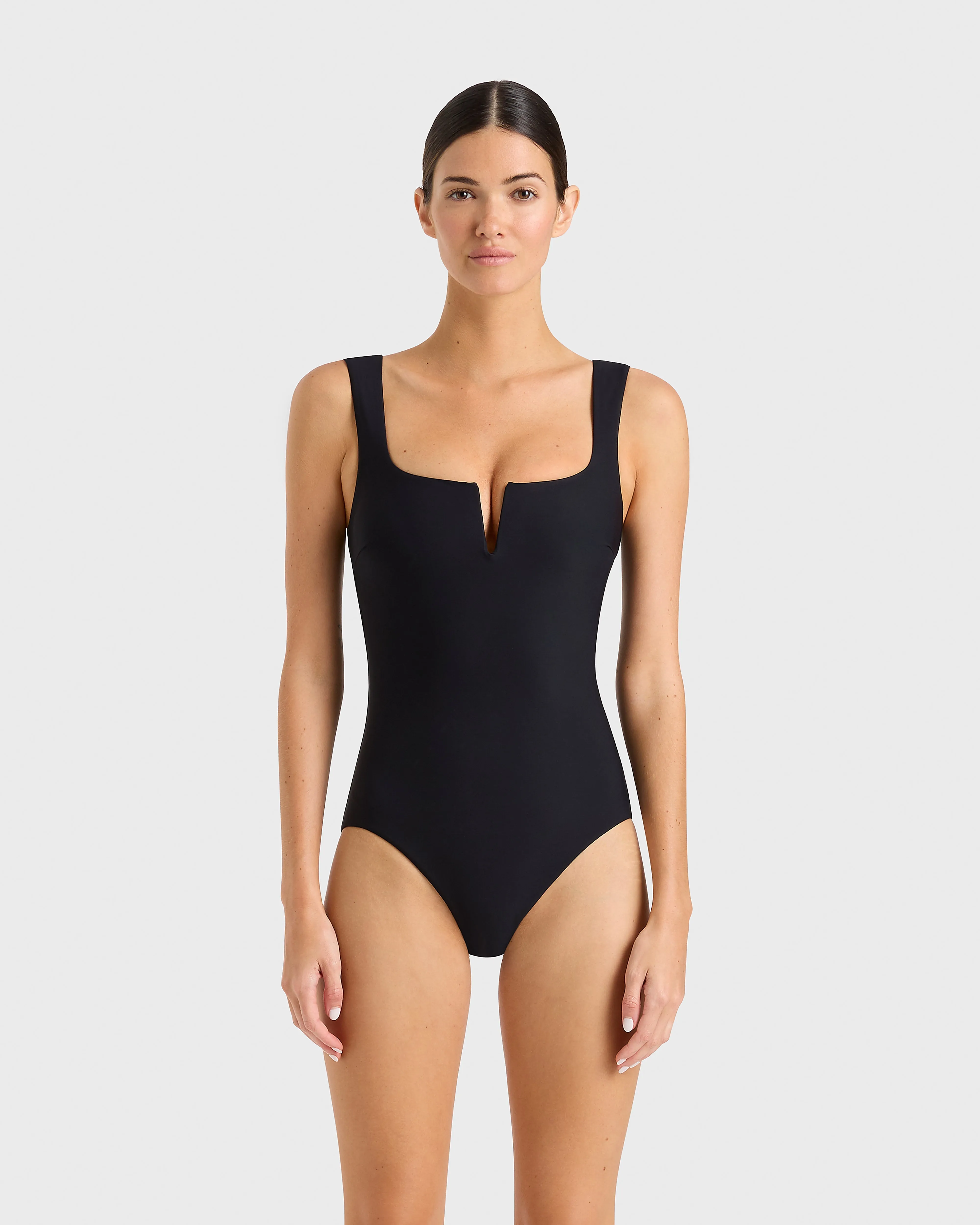 Clemence One Piece - Black (Sculpteur)