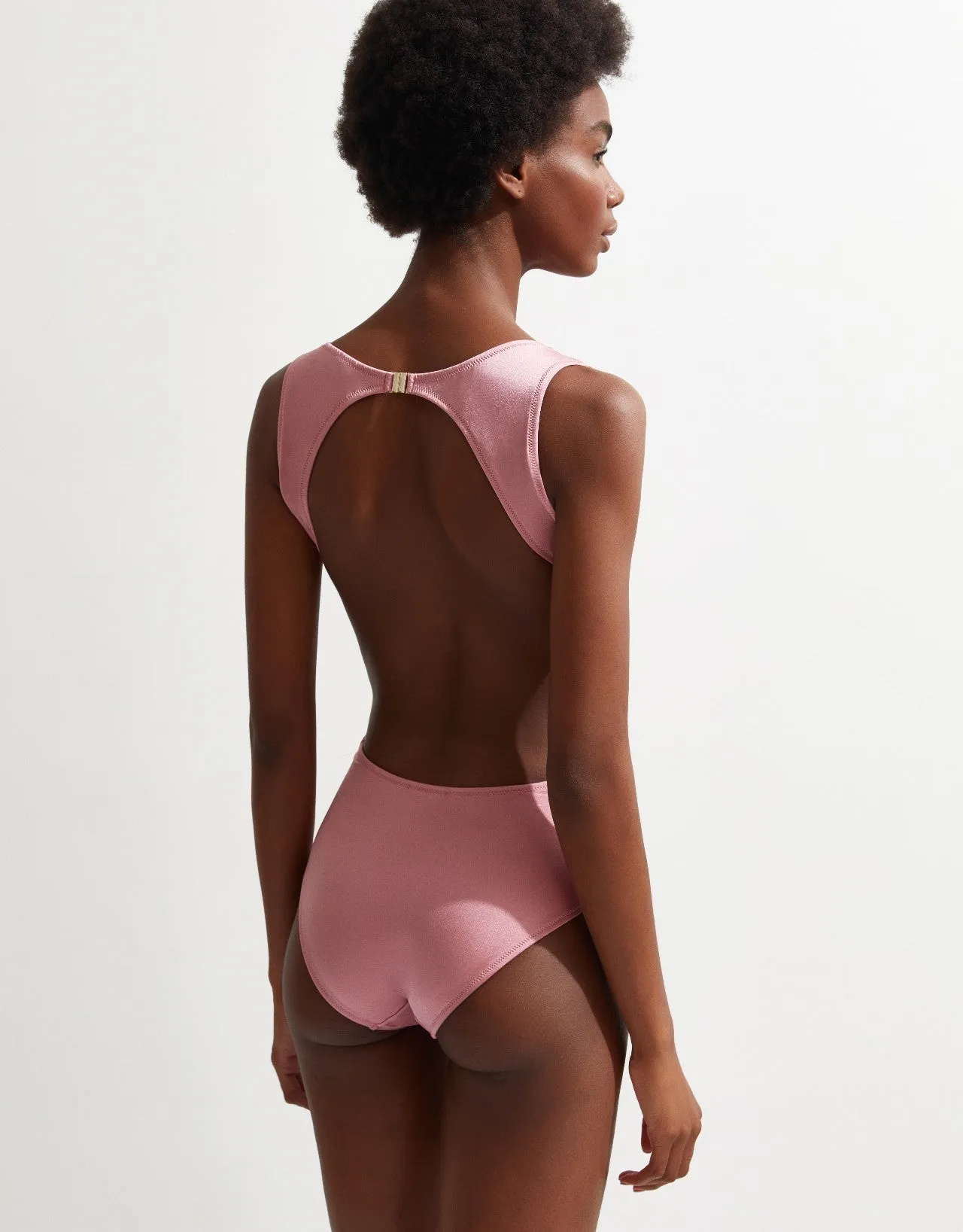 Elvira Daring One Piece in Rose