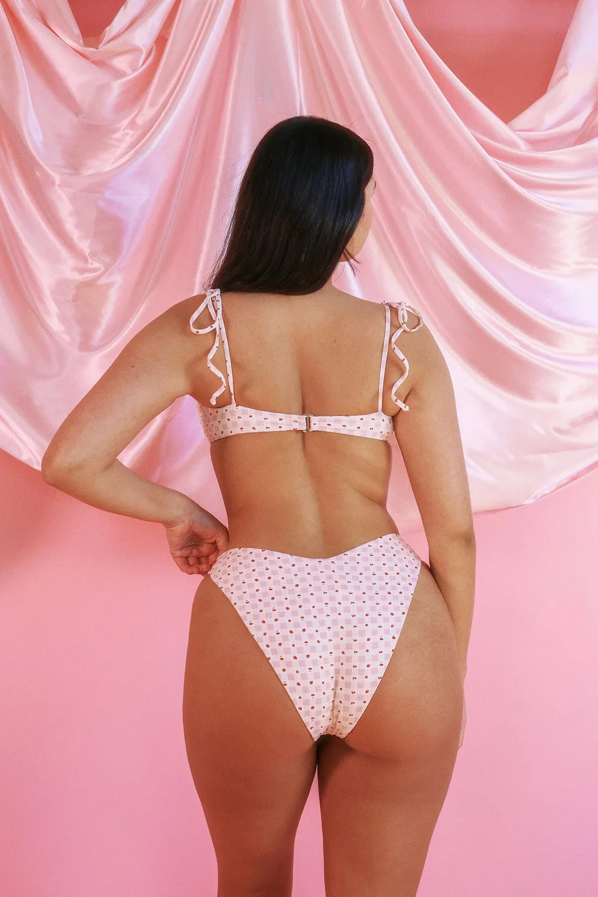 Fruity Picnic Underwire Cheeky Set