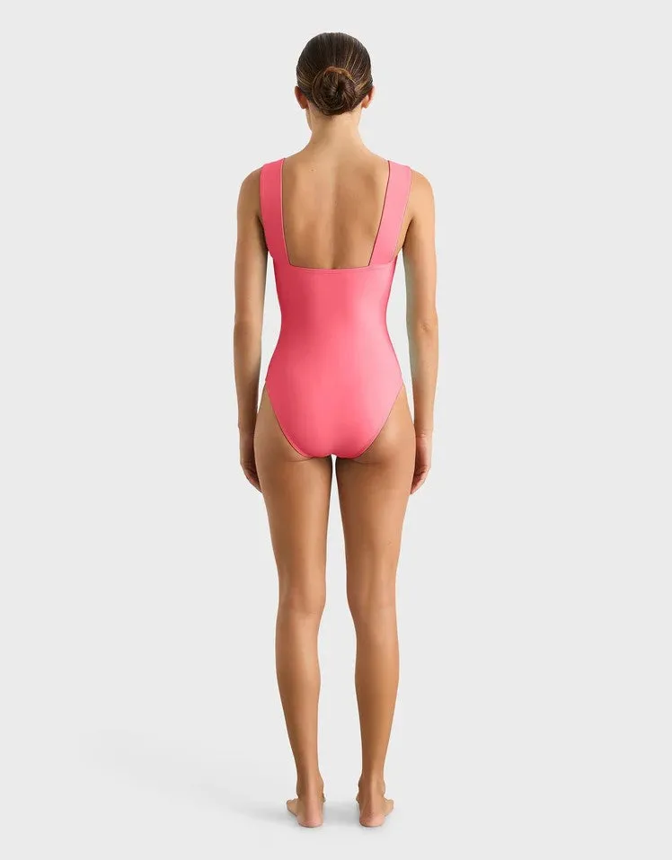 Gwen One Piece, Rose