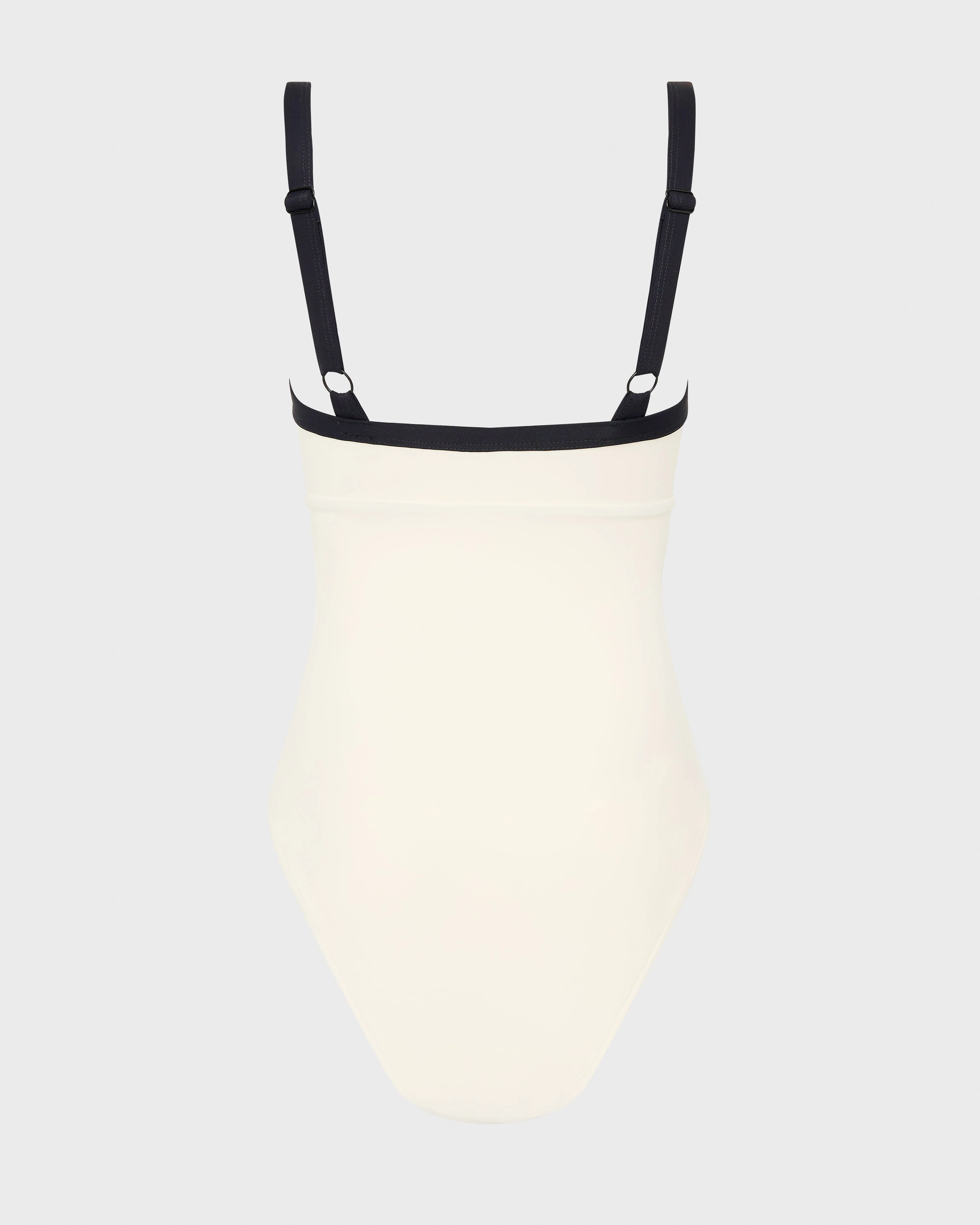 Hana One Piece - Pearl (Sculpteur)