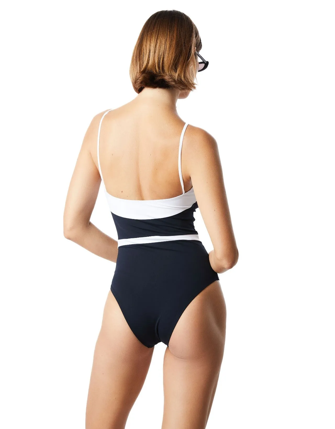 Lagoon One Piece Black