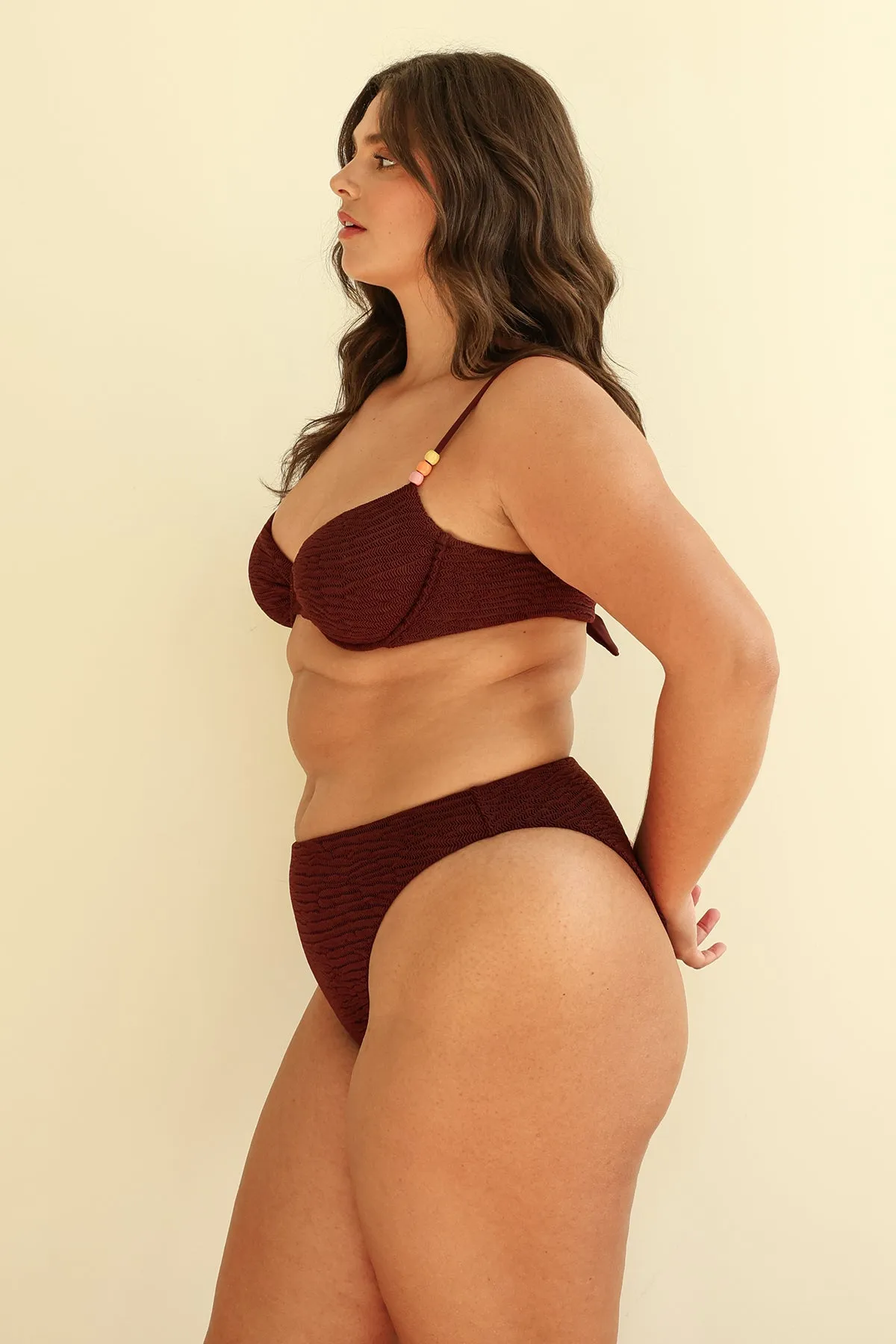 Mocha Crinkle Underwire Cheeky Set