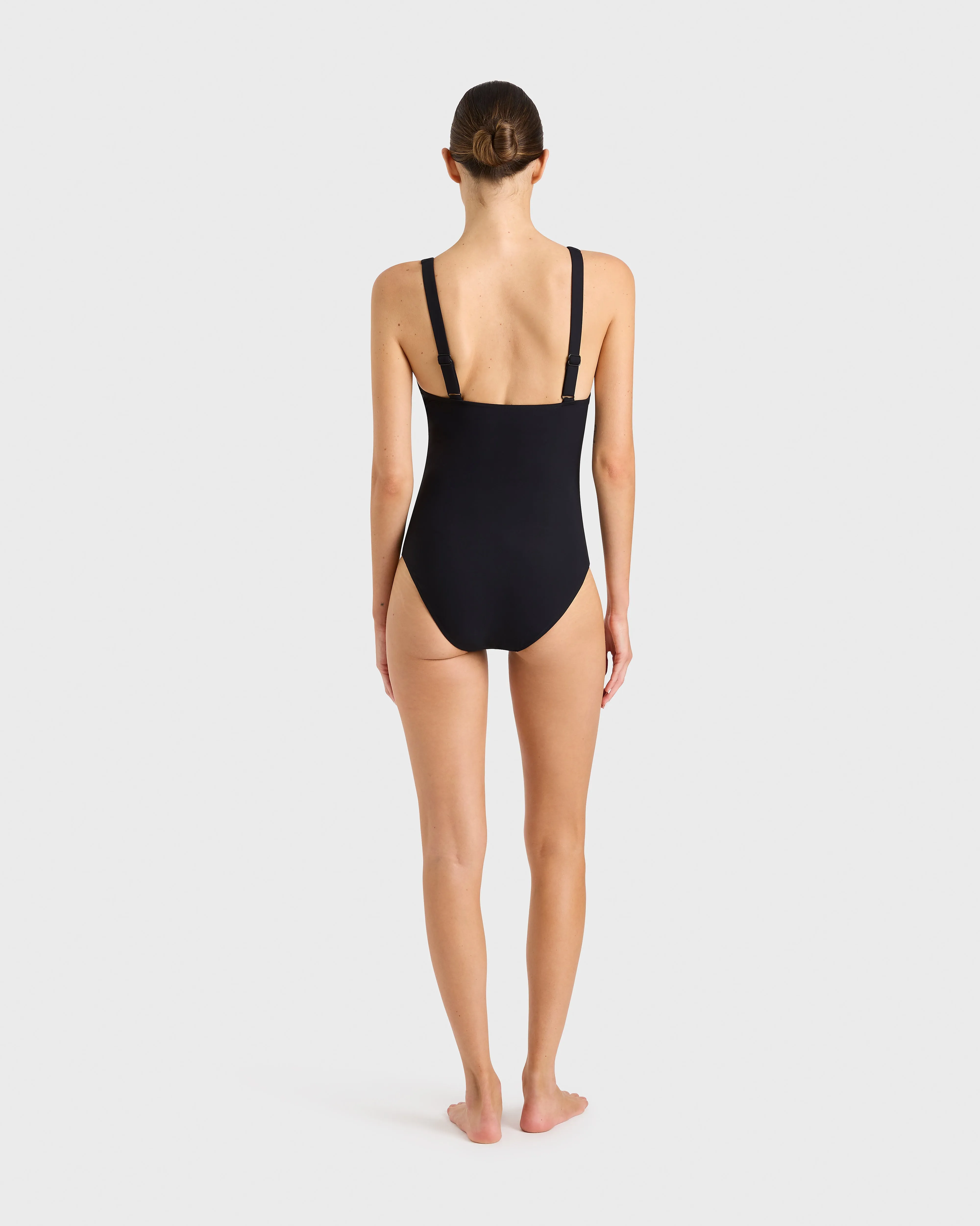 Nimah One Piece - Black (Sculpteur)