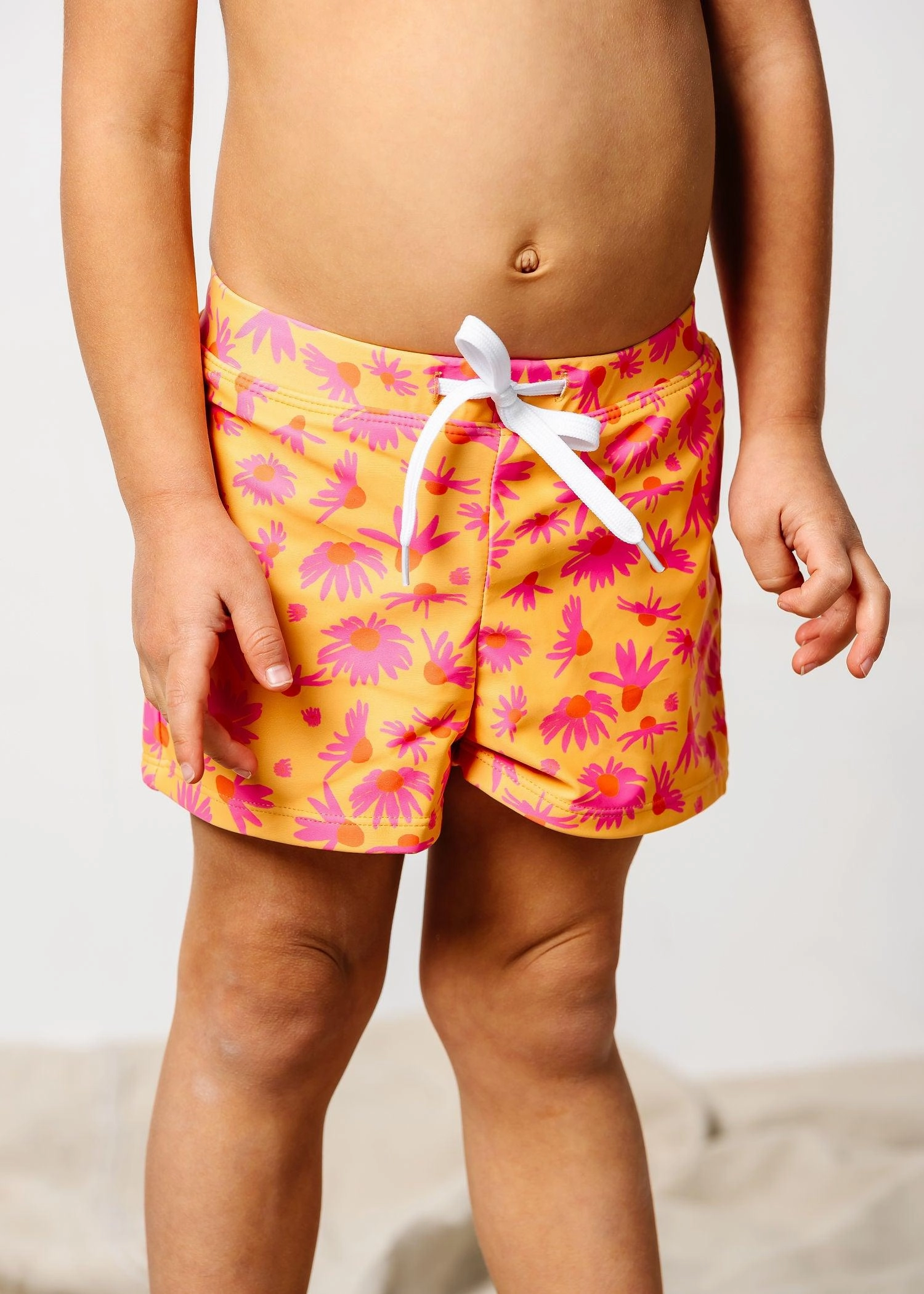 Playful Daisies | Mini Euro Shorts