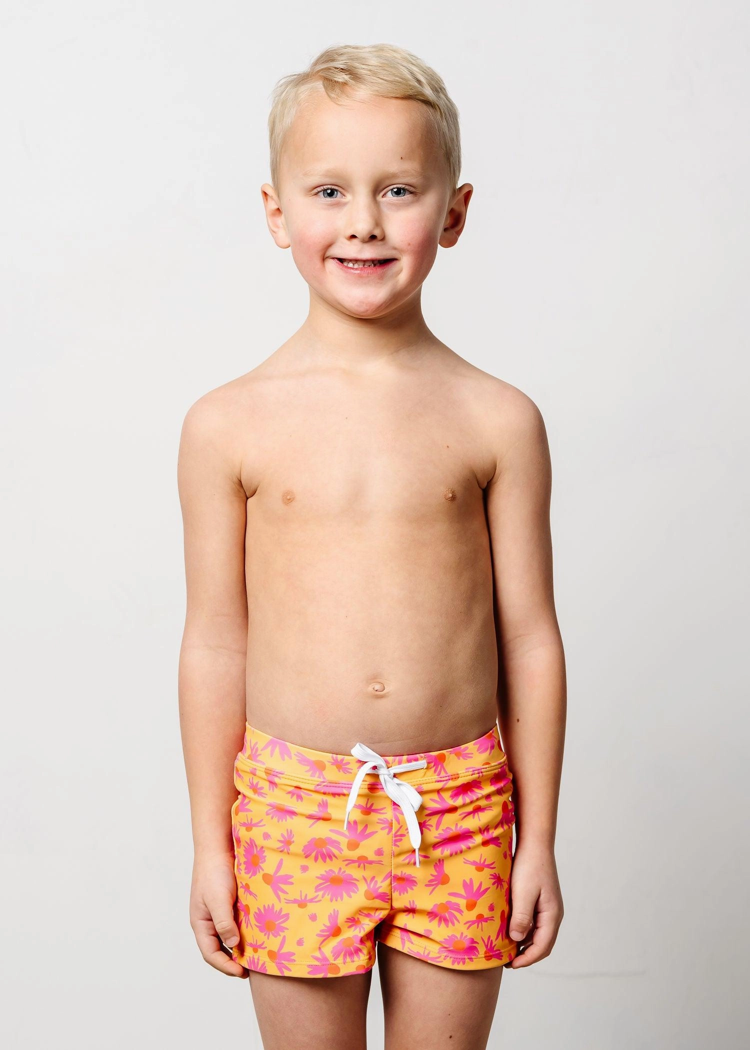 Playful Daisies | Mini Euro Shorts