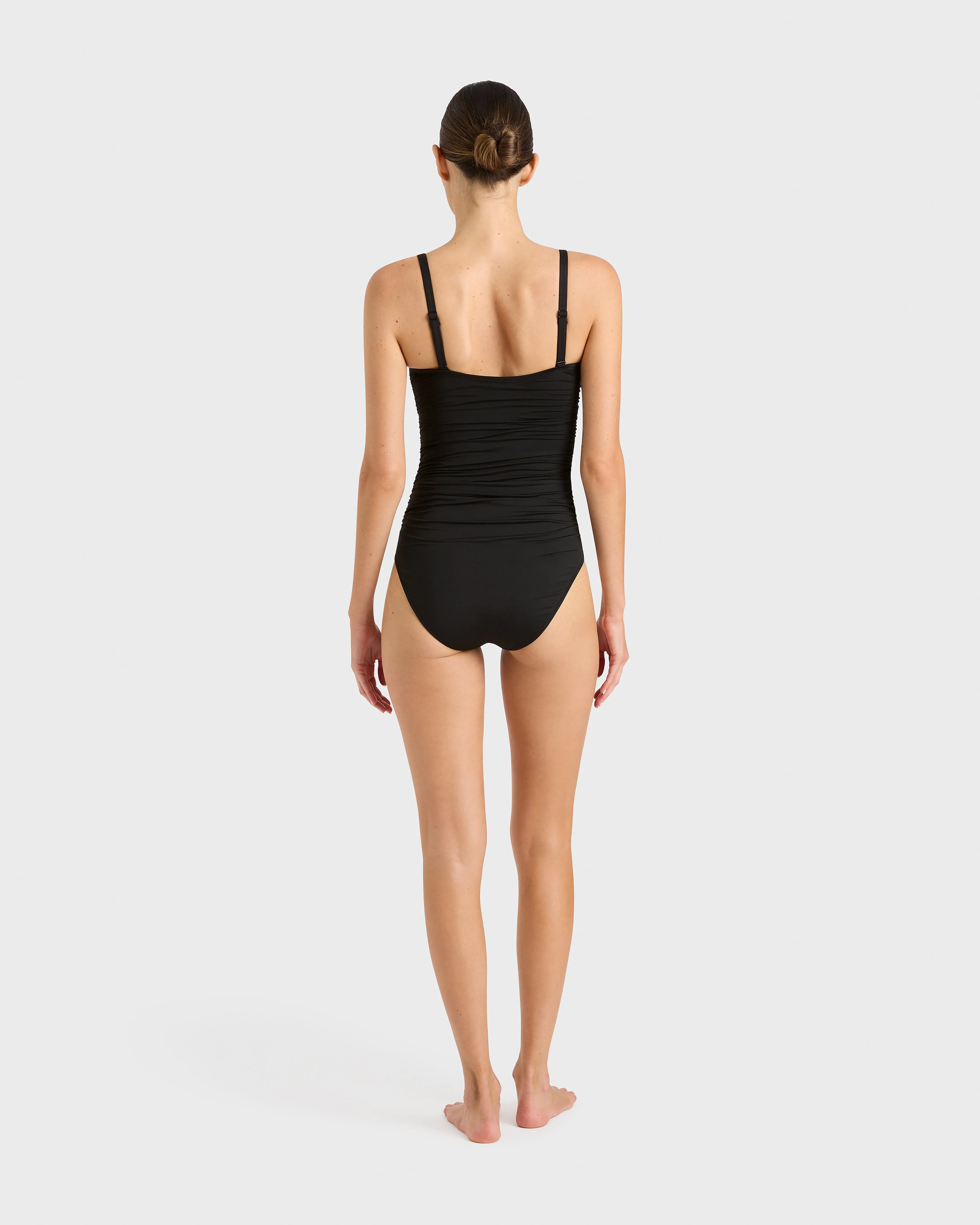 Raya One Piece - Black (Embodee)