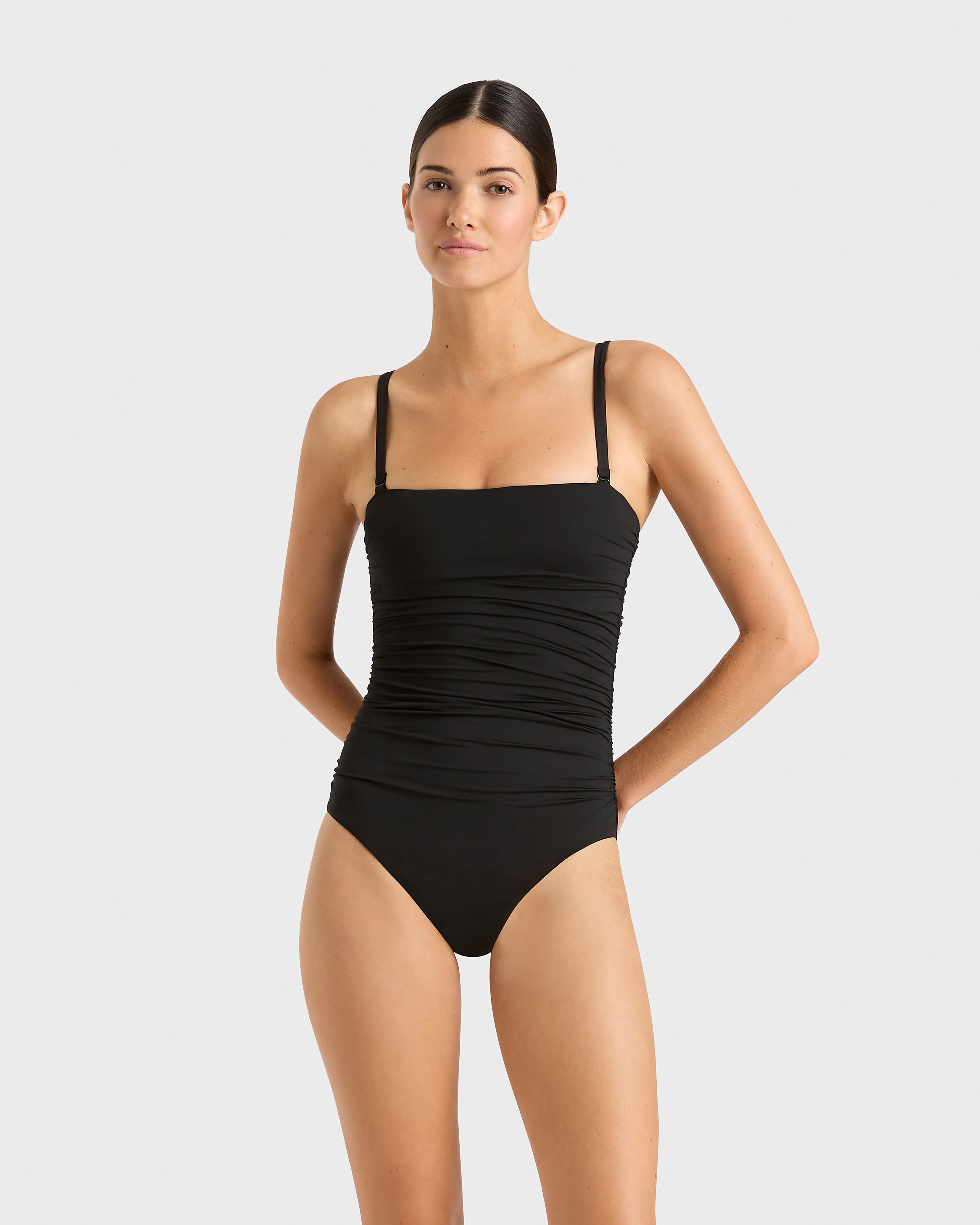Raya One Piece - Black (Embodee)
