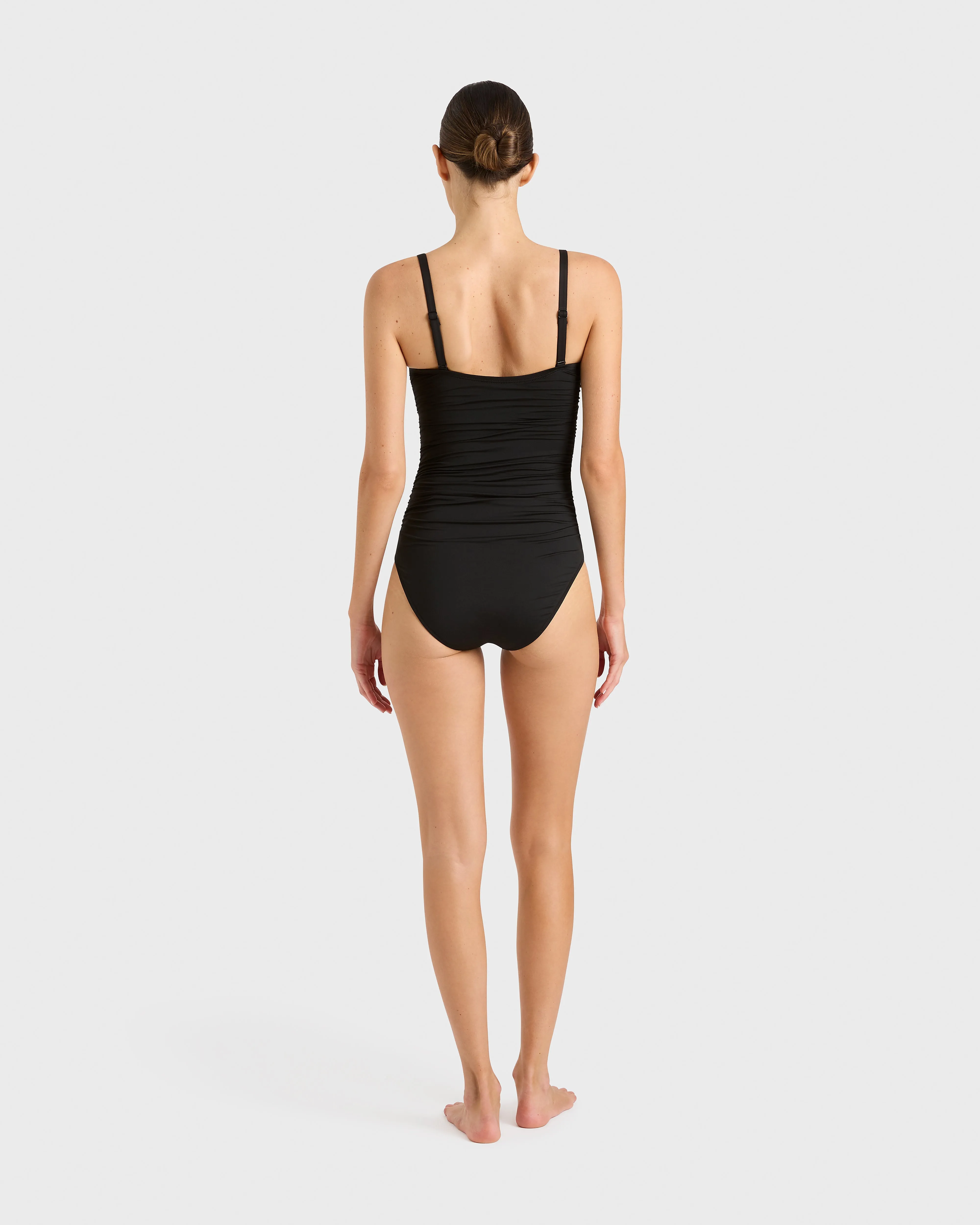 Raya One Piece - Black (Embodee)