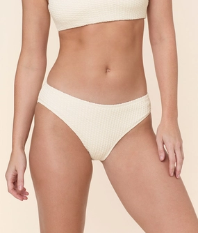 The Classic Bikini Bottom - Textured Weave - Gardenia