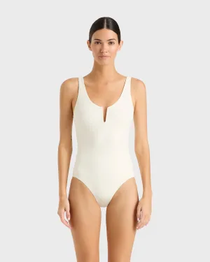 Verity One Piece - Pearl (Sculpteur)